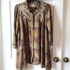 JOHNNY WAS EMBROIDERED SILK CAMOUFLAGE TOP SMALL